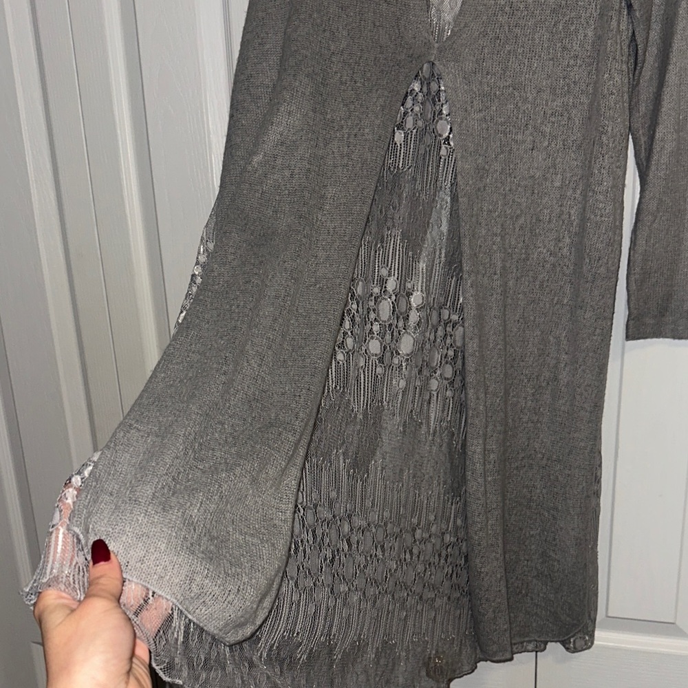 Fleur de Lis Collection Gray Cardigan - Picture 8 of 8